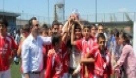 Şampiyonluk için yarıştılar, gönülleri kazandılar