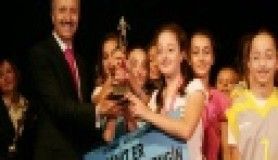 Küçükçekmece'nin başarılı sporcularına ödül