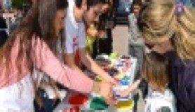 Çocuklarla çocuk oldular