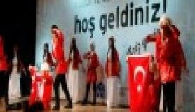 Lise öğrencileri nevruzu kutladı