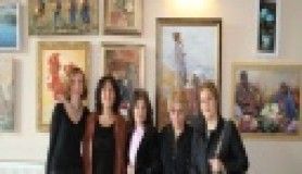 Ücretsiz resim kursuna gittiler, şimdi de sergi açtılar