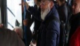 Tuncel Kurtiz her gün halk otobüsüne biniyor