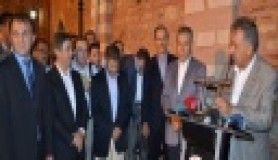 Arap Camii'sinde Restorasyon sonrası ilk namaz...