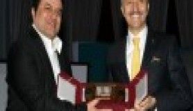 Negatifi pozitife çeviren Başkan