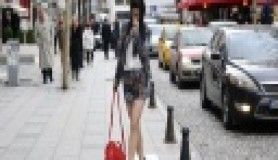 Titreye titreye poz verdi