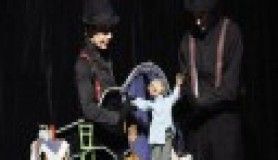 Çocuklarla kuklalarla buluştu