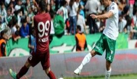 Bursaspor Trabzonspor ile 2-2 berabere kaldı