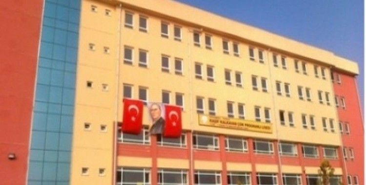 Kasif Kalkavan Çok Programlı Anadolu Lisesi'ne nasıl giderim ?