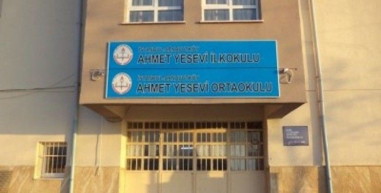 Ahmet Yesevi İlkokulu'na nasıl giderim ?