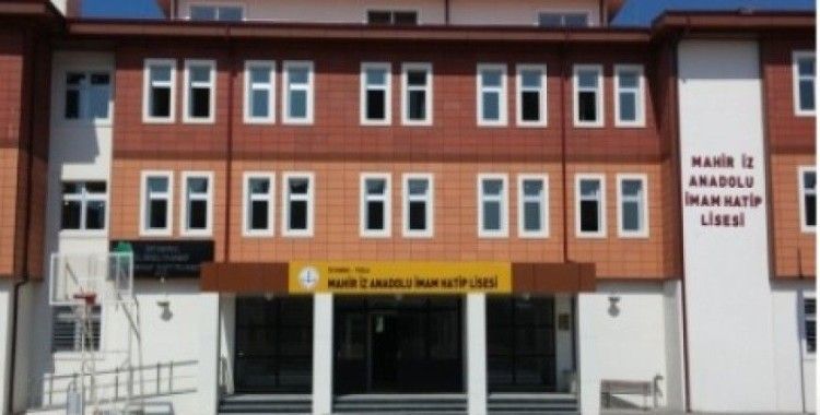 Mahir İz Anadolu İmam Hatip Lisesi'ne nasıl giderim ?