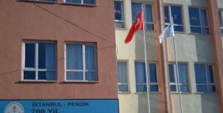 700 Yıl Ortaokulu'na nasıl giderim ?