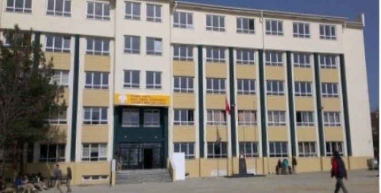 Hacı İsmail Gündoğdu Çok Programlı Anadolu Lisesi'ne nasıl giderim ?