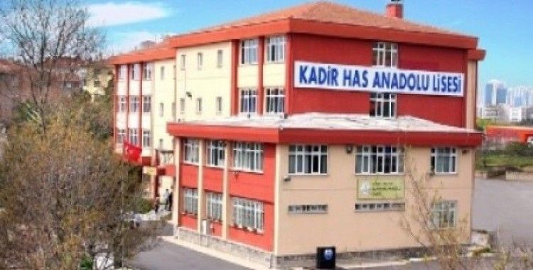 Kadir Has Anadolu Lisesi'ne nasıl giderim ?