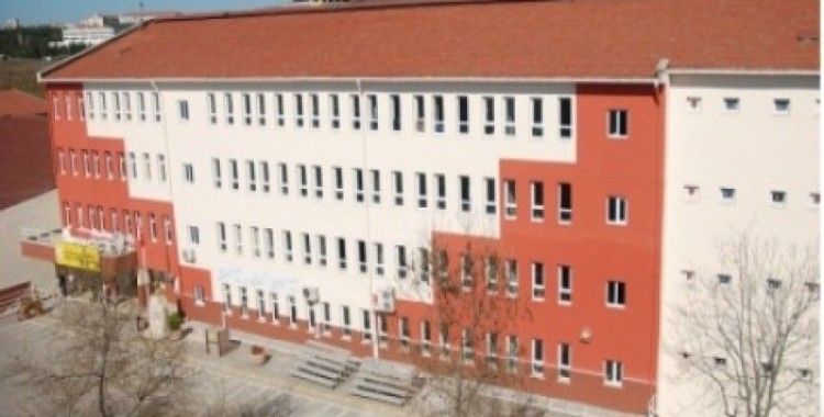 Küçükyalı Mesleki ve Teknik Anadolu Lisesi'ne nasıl giderim ?