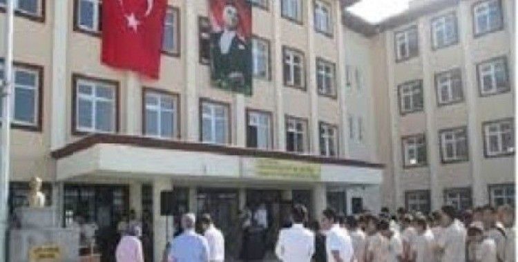 Sancaktepe Eyüp Sultan Mesleki ve Teknik Anadolu Lisesi'ne nasıl giderim ?