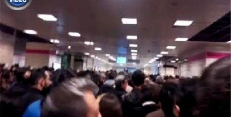 Sis bastırdı, İstanbullular Marmaray'a akın etti