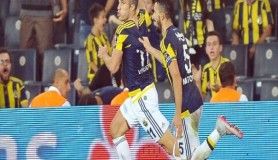 Fener'i yıldızları uçurdu