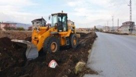 Tatvan Belediyesi'nden yol genişletme çalışması