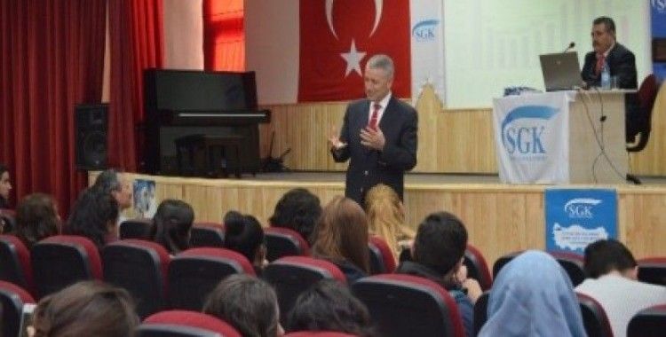 Aksaray'da Lise öğrencilerine SGK semineri