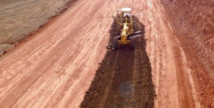 Büyükşehir, risk taşıyan ulaşım hatlarına alternatif yol yapıyor