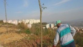 İzmit Belediyesi mahallelerin eksiklerini gideriyor