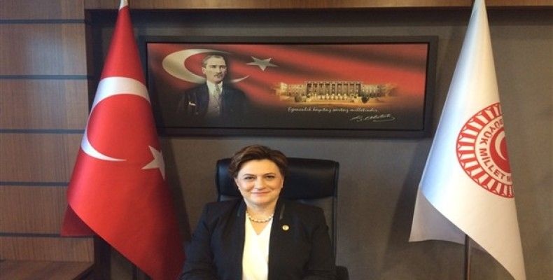 Çevre ve Şehircilik Bakanı Fatma Güldemet Sarı