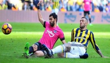 Fener yine tekledi