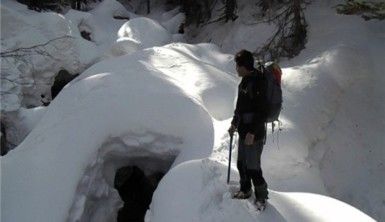 Uludağ'ın dereleri Eskimo evlerine döndü