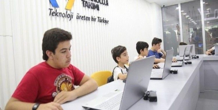 Geleceğin teknoloji yıldızları yola çıktı