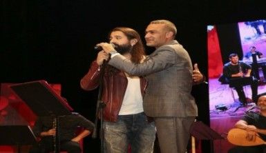 Mümin Sarıkaya ve Koray Avcı'dan düet