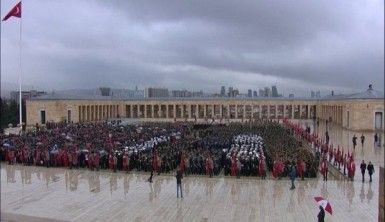 Devletin zirvesi Anıtkabir'de