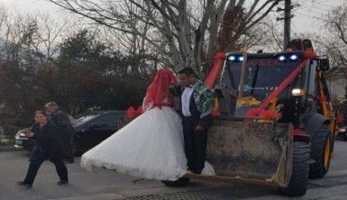 Kepçede gelin damat