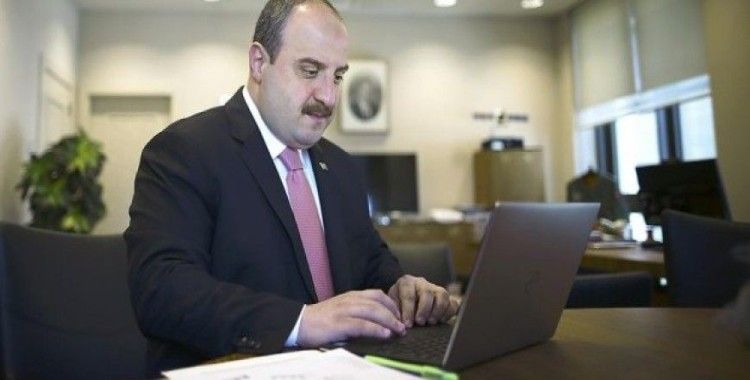 Bakan Varank öğrencilerin internet sorununu çözdü