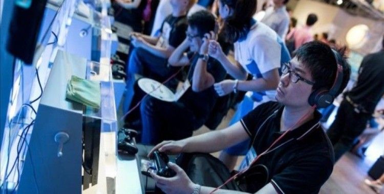 Sony PlayStation konsolunun mini boyutunu çıkarıyor