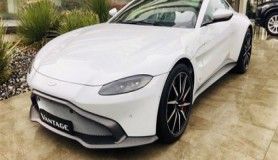 Aston Martin 'Vantage' renklendi..