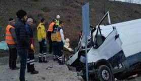 Çorum'da panelvan su kanalına devrildi, 2 ölü