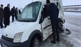 Erzurum'da trafik kazası, 2 yaralı 