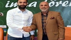 Alanyaspor 3 futbolcunun sözleşmesini uzattı 