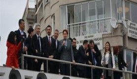 Akşener, Manisa'da seçmenleriyle buluştu