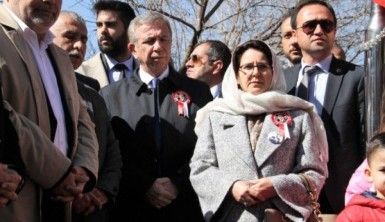 Mansur Yavaş'a kabir ziyaretinde tepki