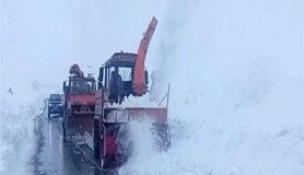 Van-Bahçesaray yolunun tek şeridi ulaşıma açıldı