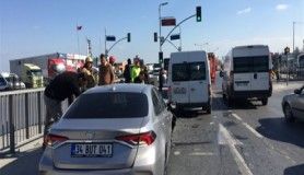 Tem bağlantı yolunda trafiği kilitleyen kaza