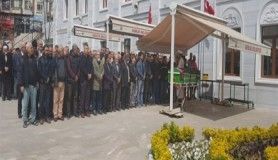 Kansere yenik düşen Tuğçe gözyaşlarıyla uğurlandı