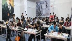 Öğrenciler 8 saatte robot yapıp yarıştırıyor