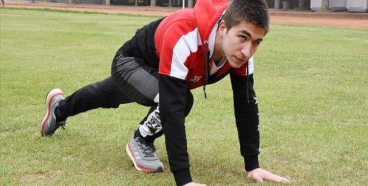 Görme engeli atletizmde başarılarına mani olmadı