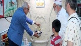 Esenler’de çeşmelerden iftarda çorba akıyor