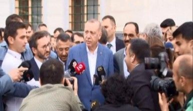 Erdoğan, bayram namazını Büyük Çamlıca Camisi'nde kıldı