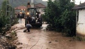 Selde mahsur kalan vatandaşları kurtarma çalışması başlatıldı