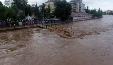 Terme'deki sel dehşetinden yeni görüntüler