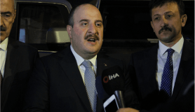 Bakan Varank, 'Kafa Topu' oynadı